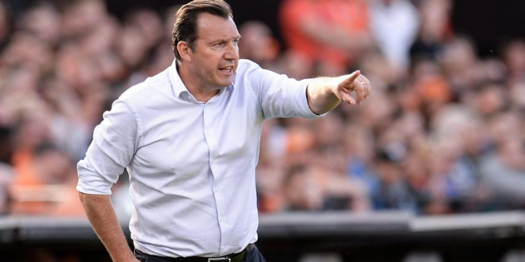 Raja Casablanca (Maroc) : le club limoge son entraîneur Marc Wilmots !