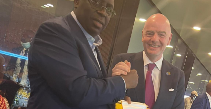 Le stade Abdoulaye Wade du Sénégal : est ‘un des plus beaux stades que j’ai vus, pas seulement en Afrique…’ Gianni Infantino