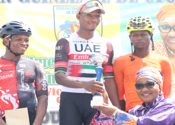 Tour cycliste grand prix de Conakry : Abdoulaye et Hawa finissent 1ers, chacun dans sa série
