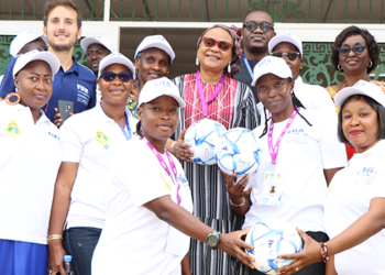 Football for Schools : un programme de la FIFA lancé en Guinée