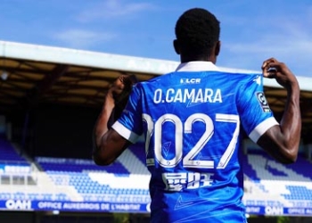 Auxerre / France : Ousmane Camara (guinéen) prolonge son bail