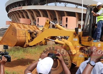 Coup d’envoi des travaux de mise en normes sur le stade Général Lansana Conté de Nongo
