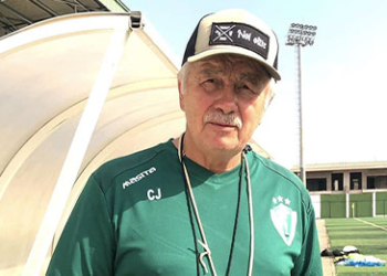 L’entraineur du Hafia suspendu 5 matches : « c’est du deux poids deux mesures », conteste Casimir Jagiello