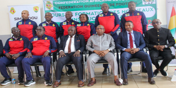 Guinée : un expert de la CAF forme les instructeurs locaux