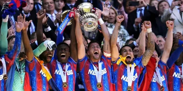 Angleterre : Ismaïla Sarr et Crystal Palace écrivent l’histoire en remportant la FA Cup !