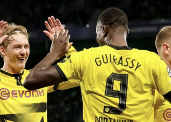 Guinéens d&rsquo;ailleurs : Djaby s&rsquo;offre un triplé, Guirassy double buteur, Diakhaby titulaire, Bangoura expulsé – notre condensé du samedi