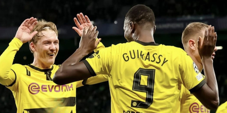 Guinéens d’ailleurs : Djaby s’offre un triplé, Guirassy double buteur, Diakhaby titulaire, Bangoura expulsé – notre condensé du samedi