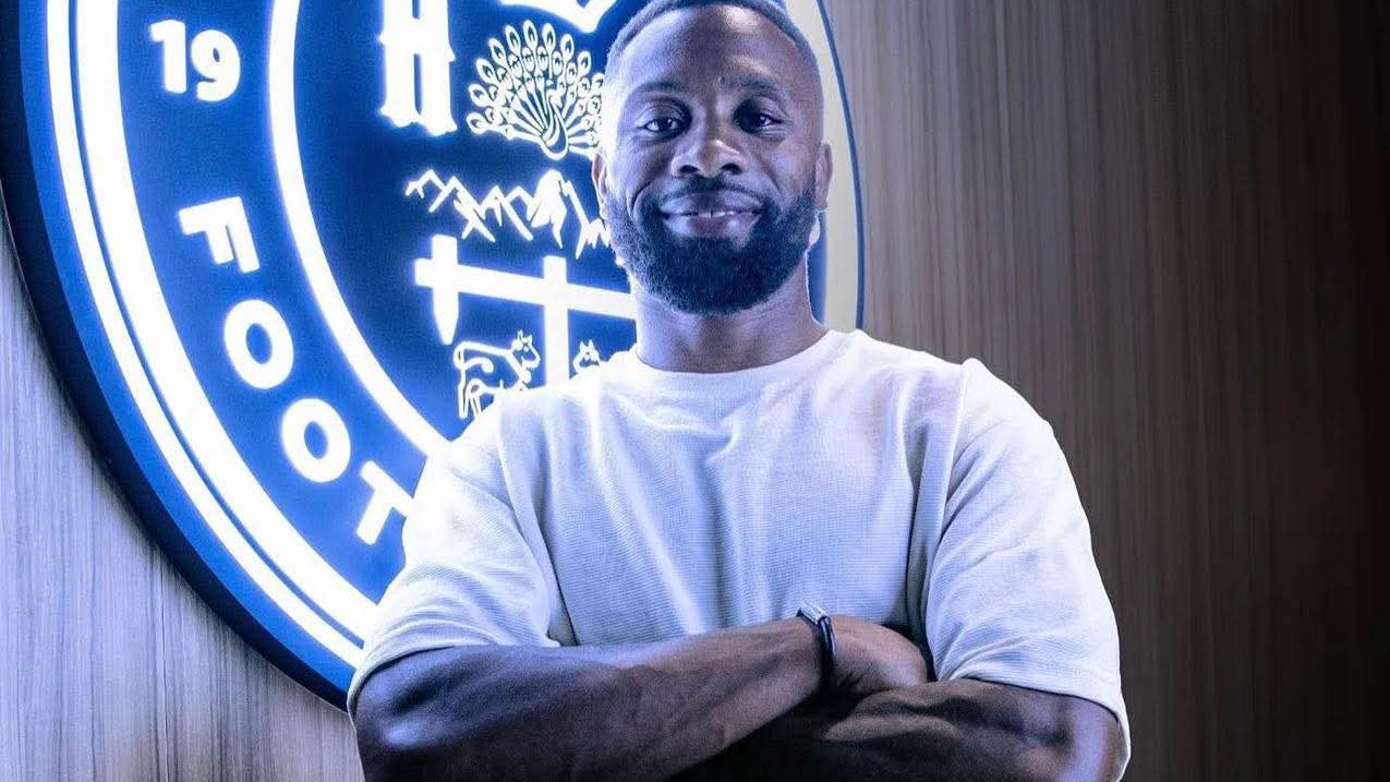 OFFICIEL : Ousmane Kanté prolonge l’aventure avec Pau FC !