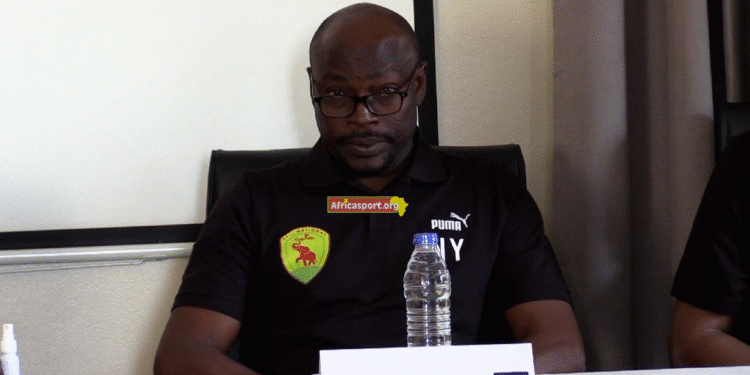 syli-national-narcisse-yameogo-adjoint-paulo-duarte-guinee-2025.jpg-africasport