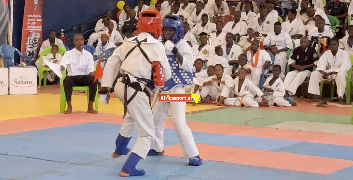 sports-combat-transfert-centre-omnisport-palais-stade28septembre-guinee-2025.jpg-africasport