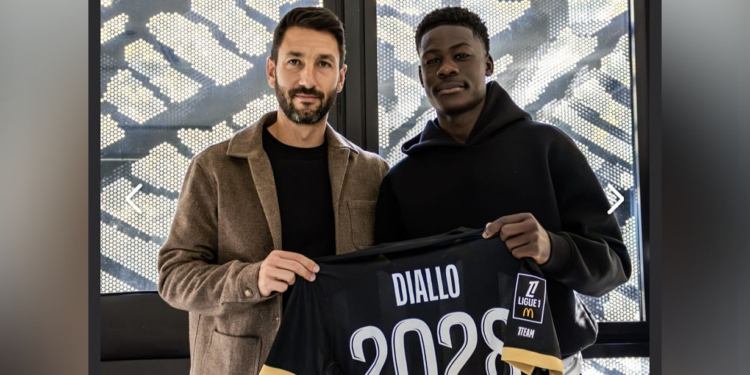 angers-sco-mamadou-diallo-signature-angers-sco-ligue2-france-2025.jpg-africasport