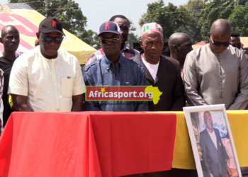 horoya-fode-laye-camara-hommage-feguifoot-guinee-2025.jpg-africasport