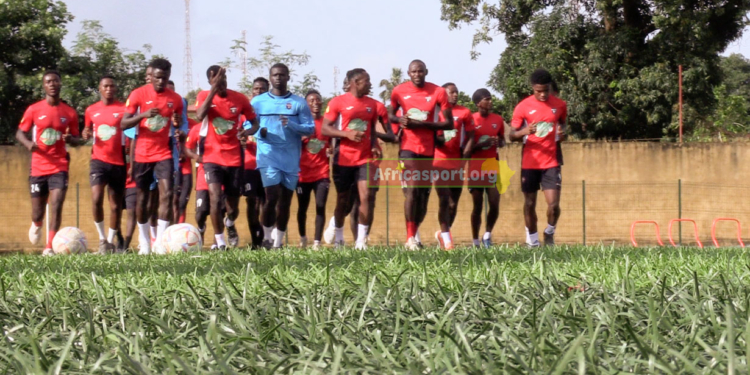 wakriya-ac-mamadou-samba-diallo-debut-saison-ligue1-boke-guinee-2025.jpg-africasport