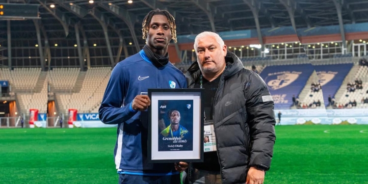 grenoble-yadaly-diaby-joueur-mois-grenoble-ligue2-france-2025.jpg-africasport