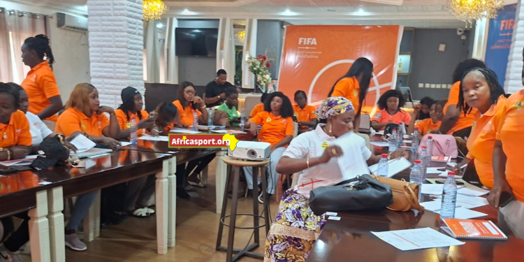 feguifoot-atelier-safeguarding-football-feminin-formation-fifa-conakry-guinee-2026.jpg