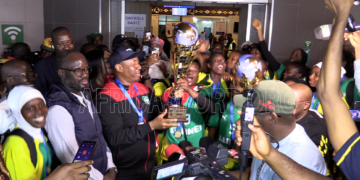guinee-handball-feminin-cadettes-juniors-trophee-ihf-accueil-aeroport-conakry-2026.jpg