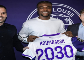 toulouse-fc-seny-koumbassa-prolongation-contrat-ligue1-defenseur-2030-france.jpg