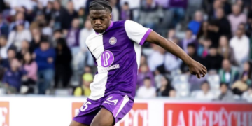 toulouse-seny-koumbassa-premier-but-ligue1-rc-lens-france-2026.jpg