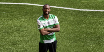 sk-vasteras-madiou-keita-signature-transfert-rwdm-brussels-suede-2026.jpg