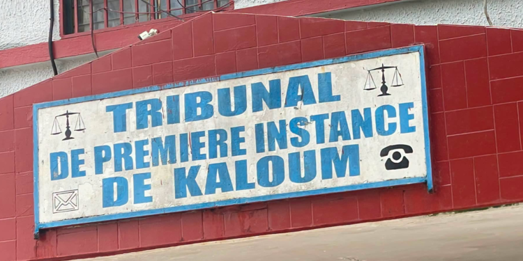 Deux dirigeants de la Fédération guinéenne de boxe présents au Tribunal de première instance de Kaloum dans le cadre d’une crise de gouvernance.
