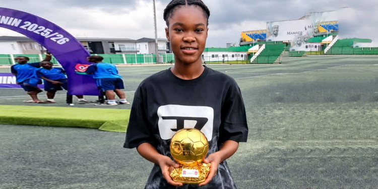 mariame-soumah-sacree-meilleure-joueuse-ligue-1-feminine-guinee-sangbarala-2026.webp