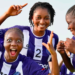 Les joueuses de l’AS Bolonta célèbrent leur victoire contre Mogbwemo Queens en Gambie.