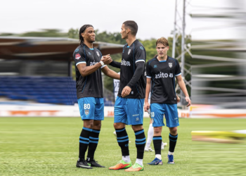 Fodé Fofana sous les couleurs de Heracles Almelo lors de son retour au football