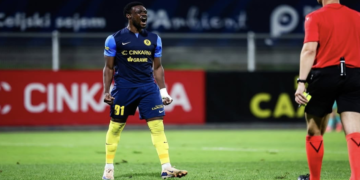 Yaya Dukuly sous les couleurs du NK Celje en Ligue des Champions.