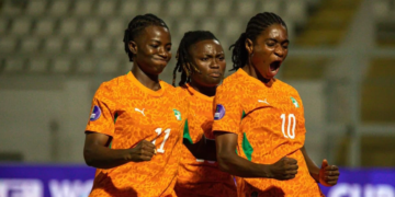 Les joueuses de la Côte d’Ivoire et de l’Afrique du Sud célèbrent leur qualification pour les quarts de finale de la CAN Féminine 2026.