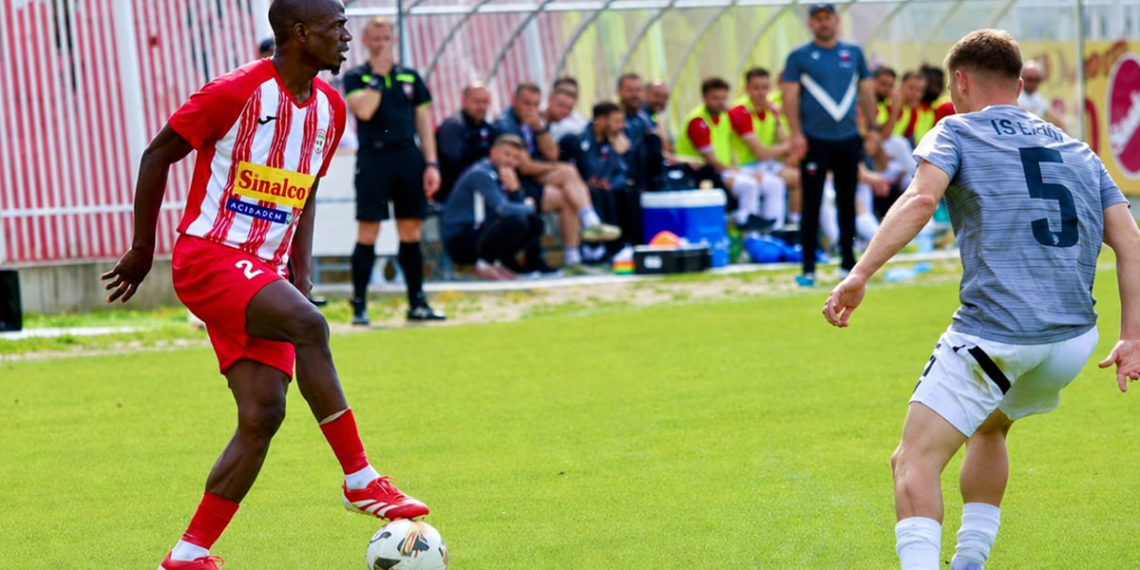 Fodé Camara sous les couleurs de Tikveš Kavadarci lors du championnat de Macédoine du Nord.
