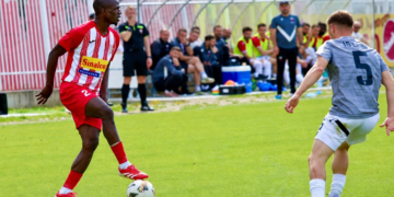 Fodé Camara sous les couleurs de Tikveš Kavadarci lors du championnat de Macédoine du Nord.