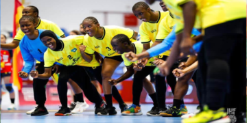 Les handballeuses guinéennes U18 lors de leur match nul face à l’Ouzbékistan au Championnat du Monde féminin de handball 2026.