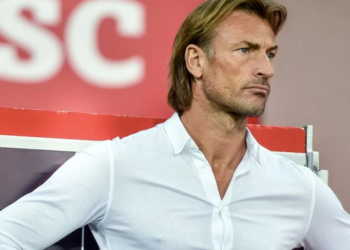 Hervé Renard lors de sa nomination comme sélectionneur de la Côte d’Ivoire pour un second mandat à la tête des Éléphants.