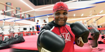Lansana Bea Diallo, ancien boxeur professionnel et actuel ministre guinéen chargé de la Jeunesse.