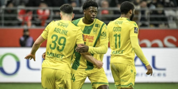 Saïdou Sow lors d’un match de championnat, alors que le défenseur guinéen se rapproche d’un retour au FC Nantes durant le mercato estival.