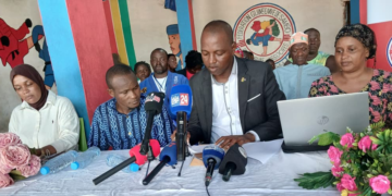 Des responsables de la Fédération guinéenne de Sambo présentent le championnat national et la Coupe nationale prévus à Mamou.