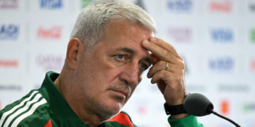Vladimir Petkovic lors d’un match de la sélection algérienne avant l’annonce de son départ du poste de sélectionneur des Fennecs.