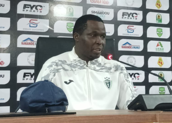 Cheick Gueye lors de la conférence de presse après l’élimination du Hafia FC face à l’AS Douanes.