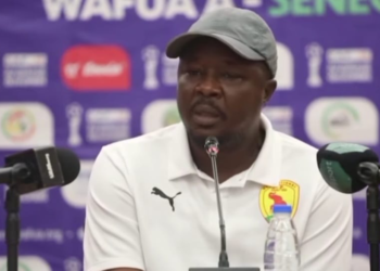 Abdoulaye Coumbassa lors de la conférence de presse du Syli National U-17 avant la demi-finale face au Sénégal.