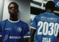 Ali Donny Sylla, jeune attaquant belgo-guinéen du KAA Gent, prolonge son contrat jusqu’en 2030.