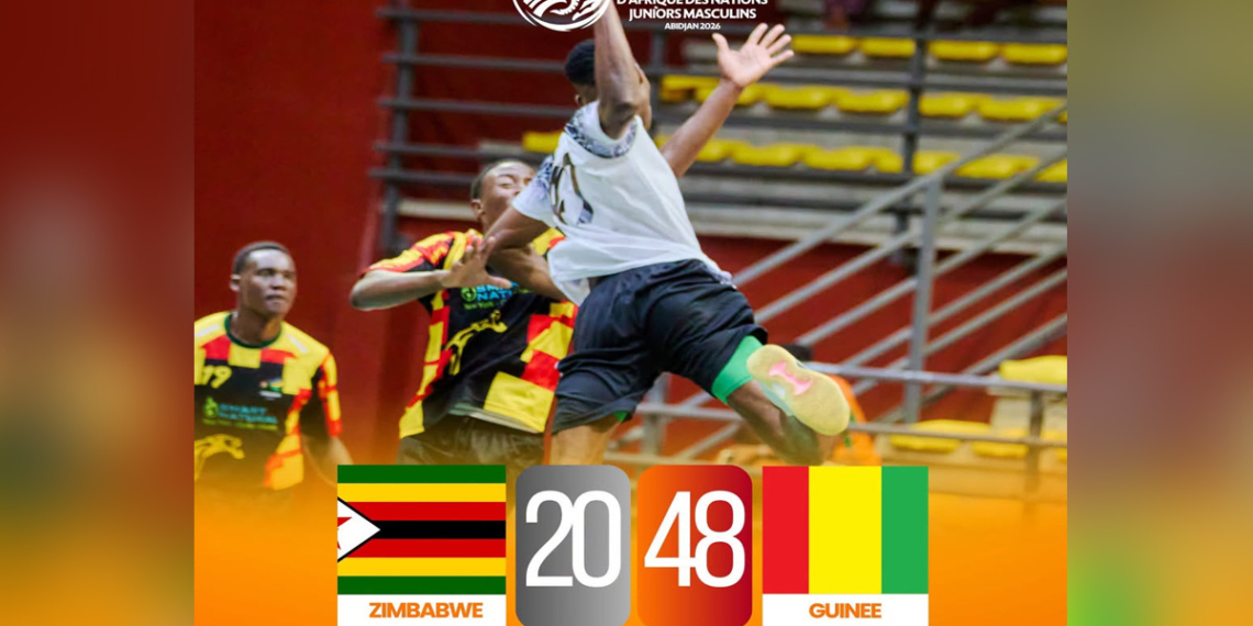 Le Syli National junior de handball célèbre sa victoire contre le Zimbabwe.
