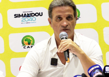 Paulo Duarte dévoilant la liste du Syli National pour les éliminatoires de la CAN 2027.