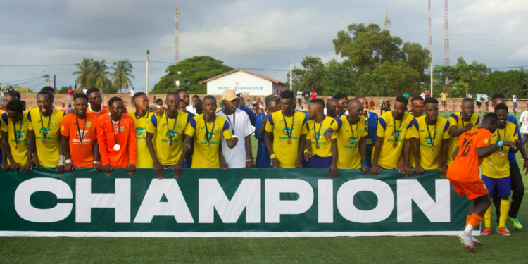 Le Séquence FC célèbre sa victoire contre la RCC Kamsar en finale de la Coupe de la Ligue Lonagui 2026.