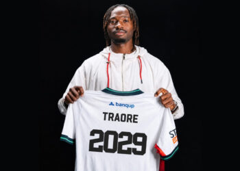 Abdoul Karim Traoré, attaquant guinéen de l’OH Leuven, prolonge son contrat avec le club belge jusqu’en 2029.