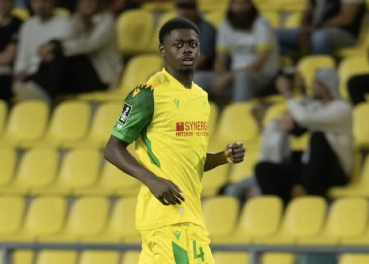 Oumar Conté et Saidou Sow, deux internationaux guinéens au cœur de l’actualité footballistique européenne.
